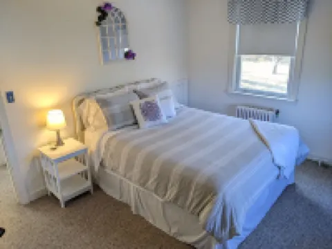Cozy Farmette Easy Access Bedford PA
