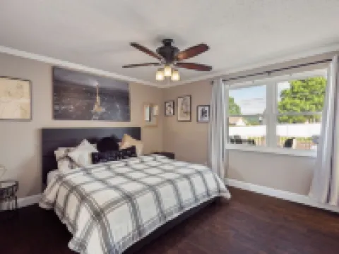 Knoxville Eden East Hotels in Powell