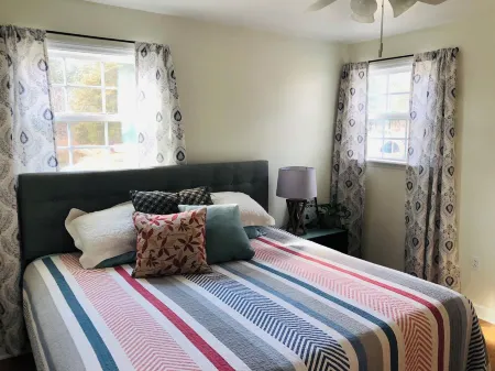 Harmony House on 10-Acre Farm with Pond Отели в г. Franklin County