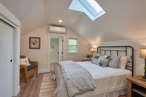 Stiling Vineyards~ A 3 bed/3 bath Luxury Farmhouse