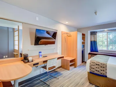 Microtel Inn & Suites by Wyndham Zephyrhills Hotels in Zephyrhills