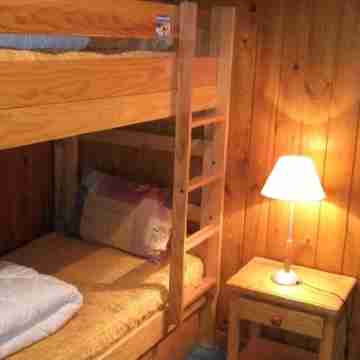 Large T4 apartment at the bottom of a chalet, close to the Pyrénées 2000 ski slopes Rooms