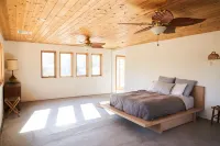 Beautiful and spacious A Frame "Cabin" in Kernville near river and lake isabella