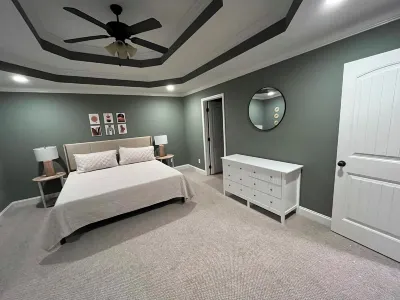 Spacious 2 BR/2.5 BA Townhome, 3 mi from Campus Hotel dekat Duck Samford Stadium