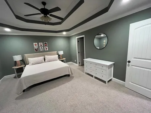 Spacious 2 BR/2.5 BA Townhome, 3 mi from Campus