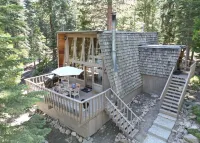 Modern and Private A-frame Near the Lake - 3-Star