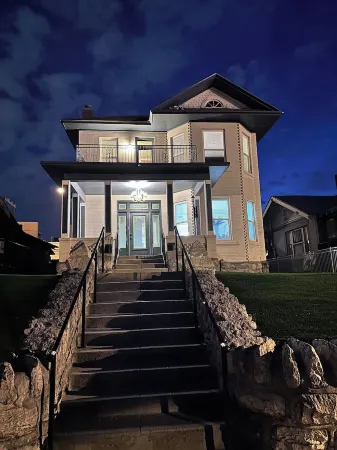 Elegant Victorian Parlor Отели рядом с достопримечательностью «Университет Техас в Эль-Пасо»