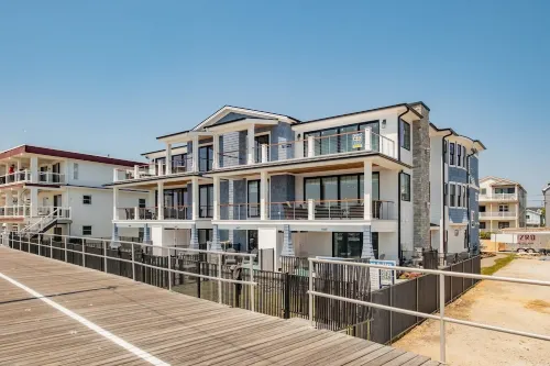 NEW1413 Sand Castle" Ocean Front Condo on Boardwalk, Pool, Elev., Sleeps 19
