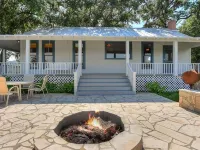 Cottage on the Frio River - 3 estrellas