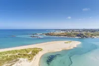 Villa le Nid Des Dunes & Spa-2 Front de Mer Hotels in Santec