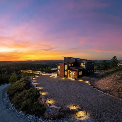 New Epic Mountain Top Cabin/Stargazer's Dream/Families or Weddings/Hot Tub