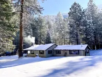 Blackfoot Riverfront Home, Gorgeous River Views on One Acre, 15 min. To Missoula
