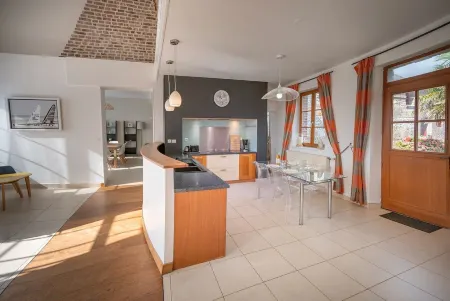 Villa du Ridin - La Villa 4 Fleurs Отели в г. Ле Кротуа