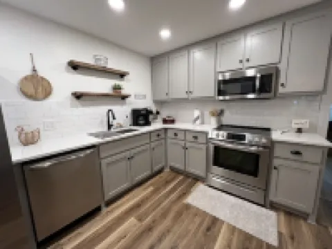 Beautiful 2BD 2BA home in small-town America