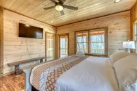 Sunglow Mt Vista - Pet friendly-Mountain View- Hottub- 스윙잉 브리지 온 더 토코아 리버 주변 호텔