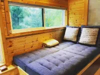 Luxury Tiny Home. Brew Ridge. Trail. Ski. Wineries
