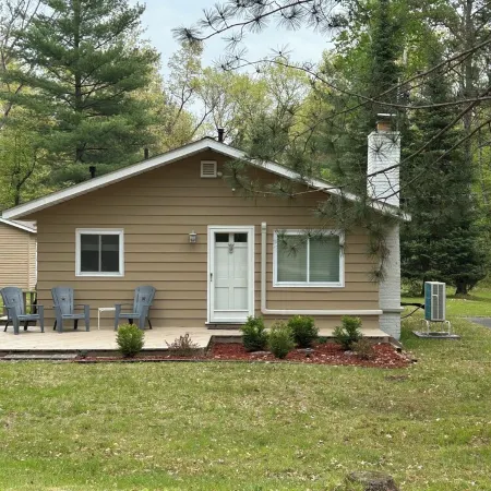 Relaxing Cozy Getaway near Forest Lake, Outdoor Recreation