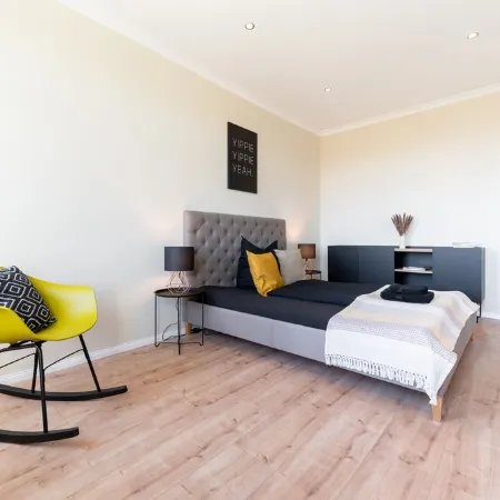 Stylish old building apartment with 2 bedrooms - 200m to the Elbe - close to the center