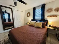 House near Tarpon Springs Beaches and Weeki Wachee Springs Hotels in Holiday