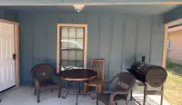 3-bedroom house in wonderful Eagle Pass with AC, WiFi, Large Backyard