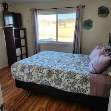 Duplex with gorgeous mountain views!