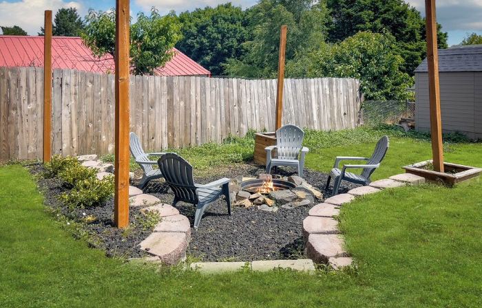 Cozy Modern Home Near Wsu,  Pet-Friendly, Fast Wi-Fi & Fire Pit