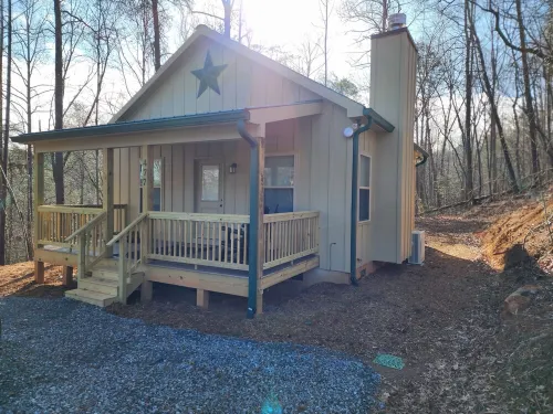 Whiskey Bent Stillhouse - Lake Lure cabin - 1/4 mile to Lake Lure Ingles