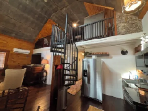 Mountain Hideaway! A Beautiful Creekside Cabin Now With New Lower Rates!