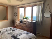 3 Bedroom lakeview townhouse!