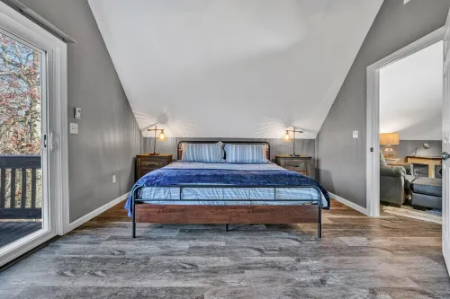 Kyle's Place is a relaxing retreat in close proximity to Smith Mountain Lake.