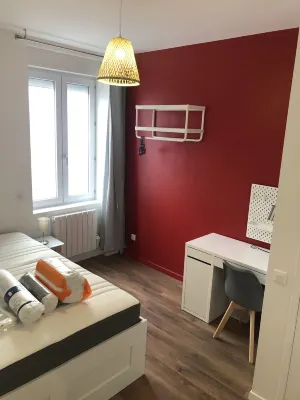 Superb renovated house 20mn from Lille 5 bedrooms Hotels near Parc Barbieux