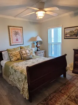 Okaloosa Island, 3 min walk to beach/Direct Gulf View, 6th floor,sleeps 6