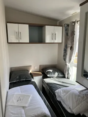 Mobilhome Pr55 Camping 4 Vias Plage 6/8 Personnes Coco Rose 주변 호텔