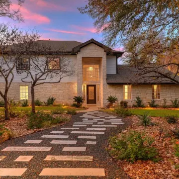 North Austin Oasis near Domain  20 min to Downtown