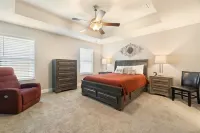 30 Minutes to Beaches and Entertainment Hotels near City of Milton BMX Track