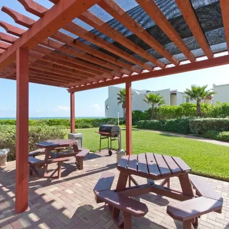BEAUTIFUL CONDO - AMAZING BEACH VIEW FROM PRIVATE BALCONY