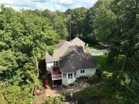 Luxury Lake Country Home · Hike · Bike · Fire Pit · Boating · Lauderdale Lakes