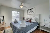 SOONER SUITE - 5 Min From OU - Media Room & Fire Pit - 7 Guests