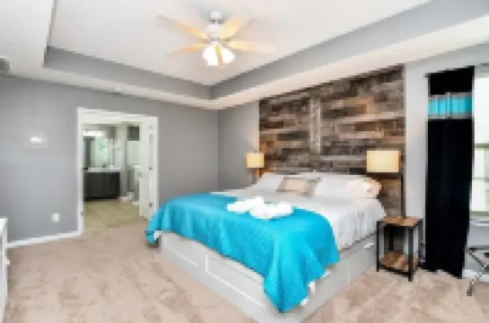 Relaxing Greer 6BR/11bed home near dtown & GSP