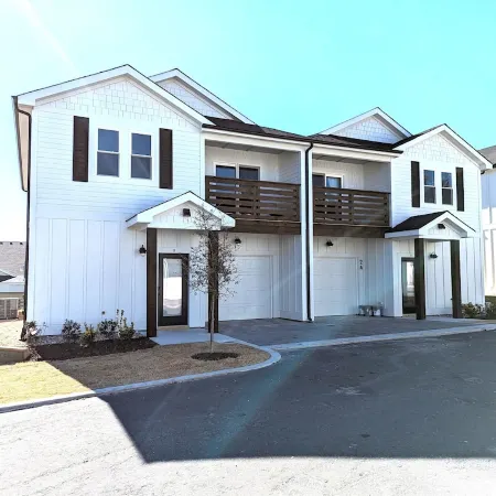 Early-Bird Savings! 5 Min. Walk to Beach! New in '24. Premier Host!