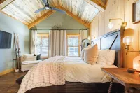 Luxe Cabin Retreat HotTub • 20 min Blue Ridge• Vineyards•Games• Firepit• Pets