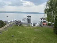 Lakefront Home in the heart of Seneca Lake Wine Trail Hotels in Milo