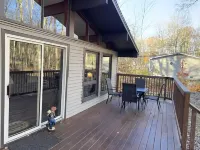 City Escape: Cozy 2 bedroom Chalet in Jim Thorpe Hotels in Penn Forest Township