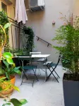 Flat with private courtyard in the centre of Turin