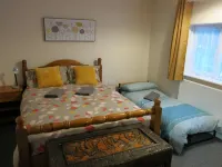 3 Bedroom House with Welcome Breakfast near Beaches