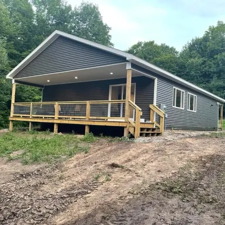 Hidden Hideway, fully furnished home perfect for family get aways!