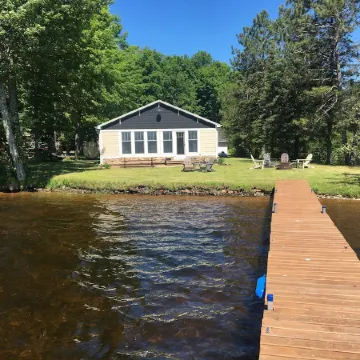 Private, Renovated Lakefront Cottage, Lake Namakagon, Chequamegon Nat. Forest
