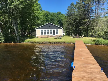 Private, Renovated Lakefront Cottage, Lake Namakagon, Chequamegon Nat. Forest