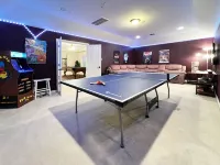 Spacious 5 bedroom w/ Game Room and Covered Patio