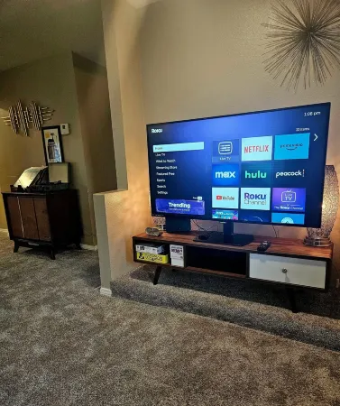 <br>~Keasington House, a Mid Century Gem in Hucrest.  2bdrm, 2bath